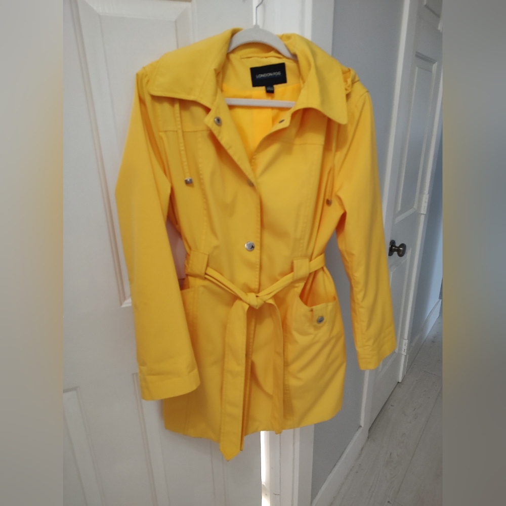 London fog women's jackets with belt and hood (L) Petite Yellow 💛